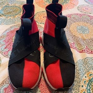 Champion Rally Pro Crossover size 7/9women